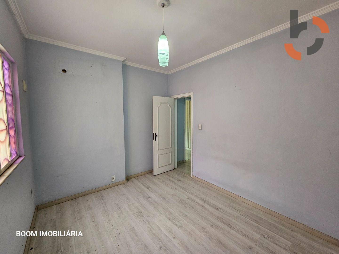 Casa à venda com 6 quartos, 210m² - Foto 49