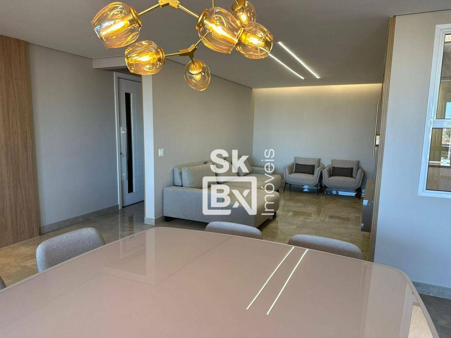 Cobertura à venda com 3 quartos, 250m² - Foto 4