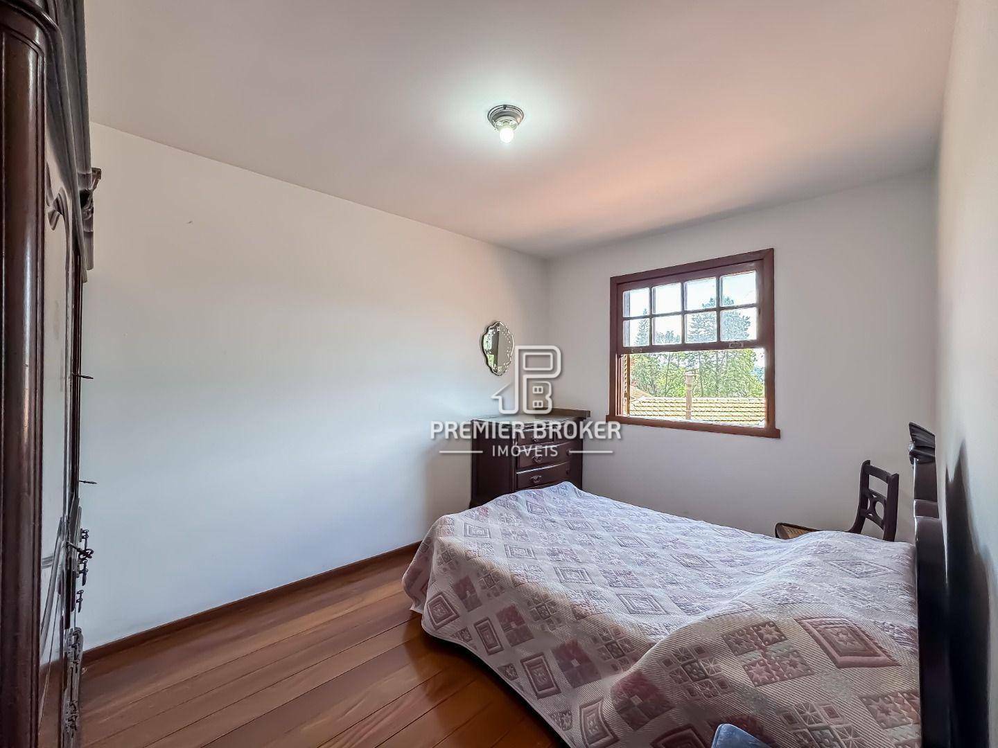 Casa de Condomínio à venda com 4 quartos, 312m² - Foto 8