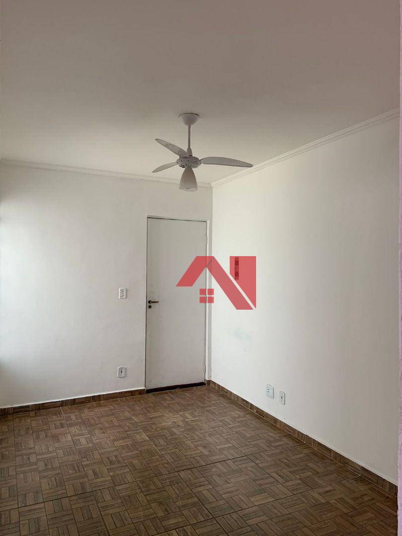 Apartamento à venda com 2 quartos, 55m² - Foto 7