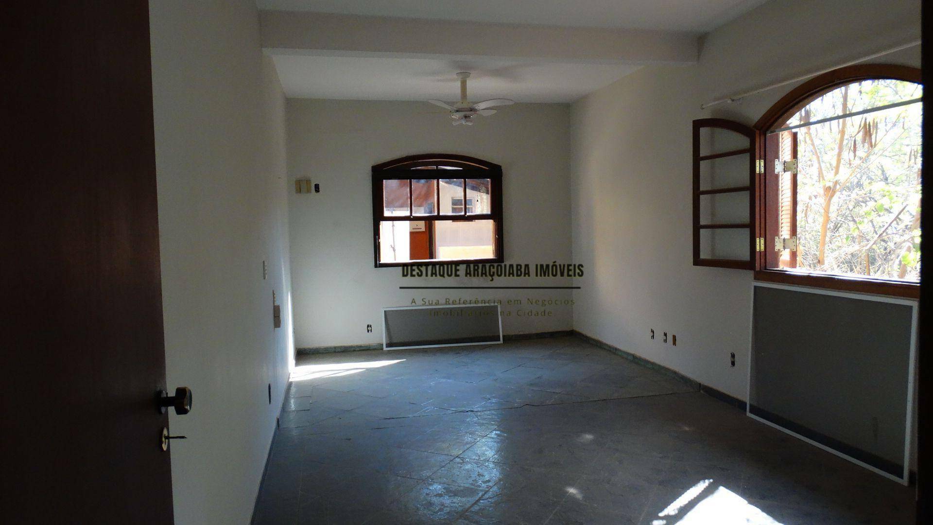 Casa à venda com 3 quartos, 250m² - Foto 15