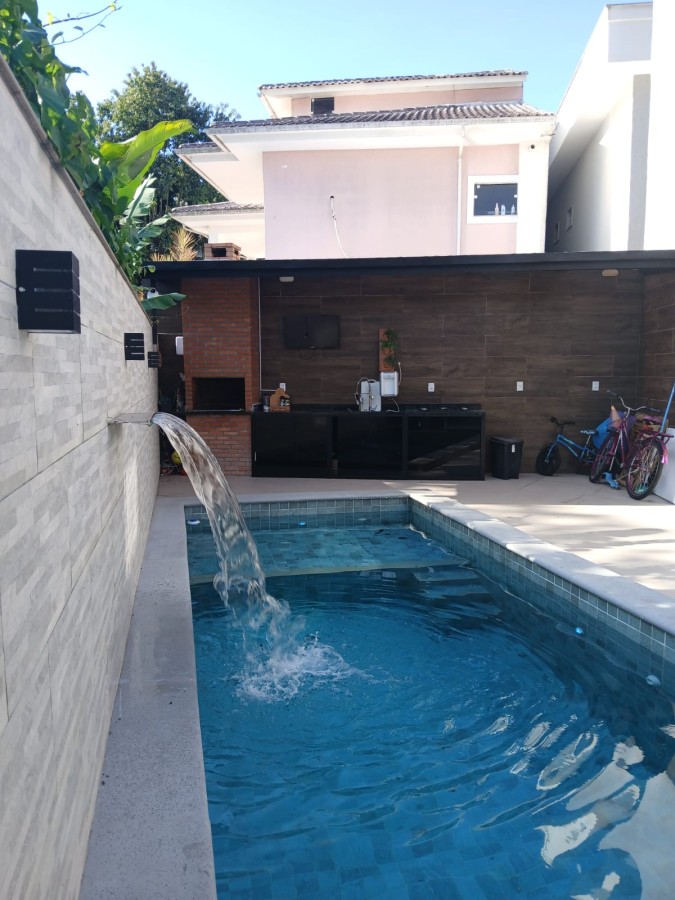 Casa de Condomínio à venda com 4 quartos, 300m² - Foto 8
