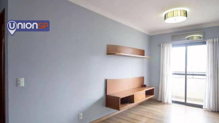 Apartamento à venda com 2 quartos, 65m² - Foto 1