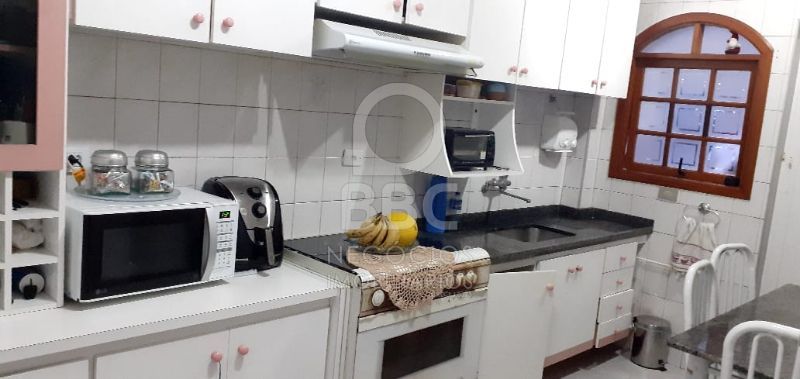 Apartamento à venda com 4 quartos, 230m² - Foto 5