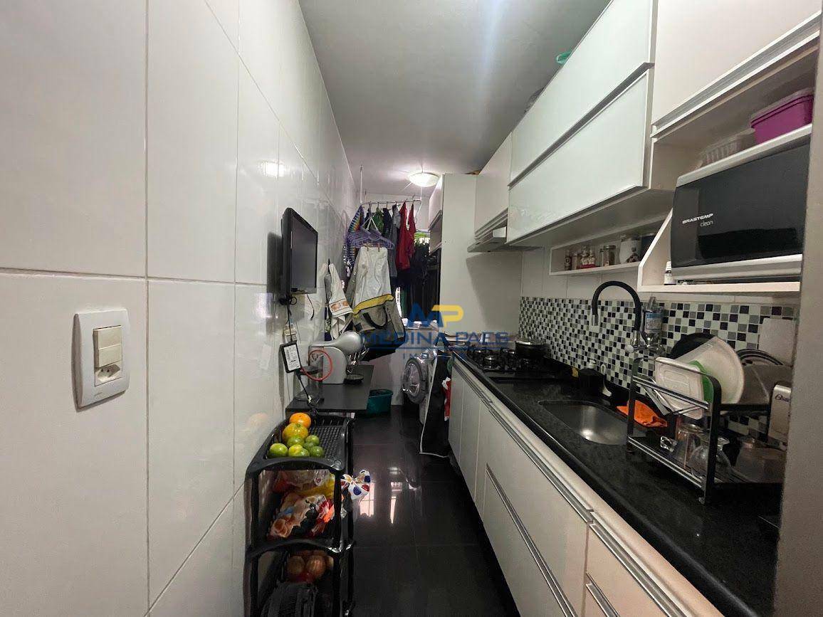 Apartamento à venda com 2 quartos, 76m² - Foto 9