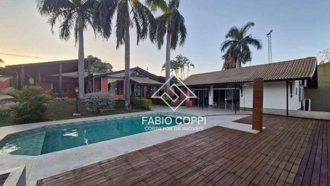 Casa de Condomínio à venda com 4 quartos, 620m² - Foto 1