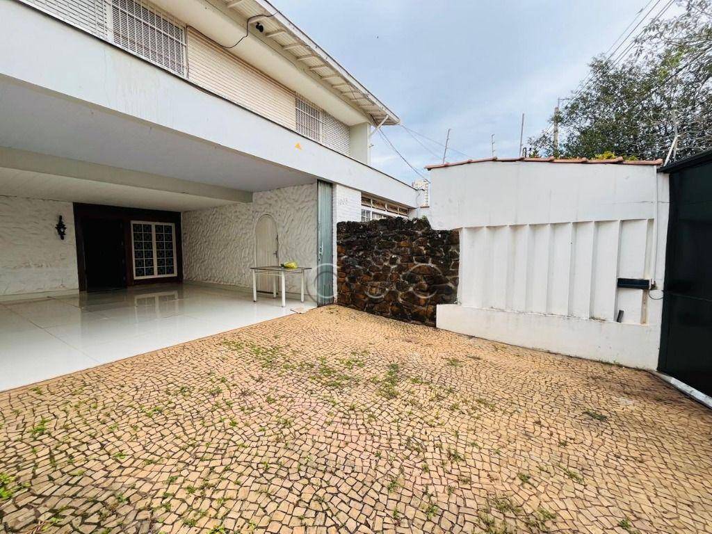Casa, 4 quartos, 343 m² - Foto 1