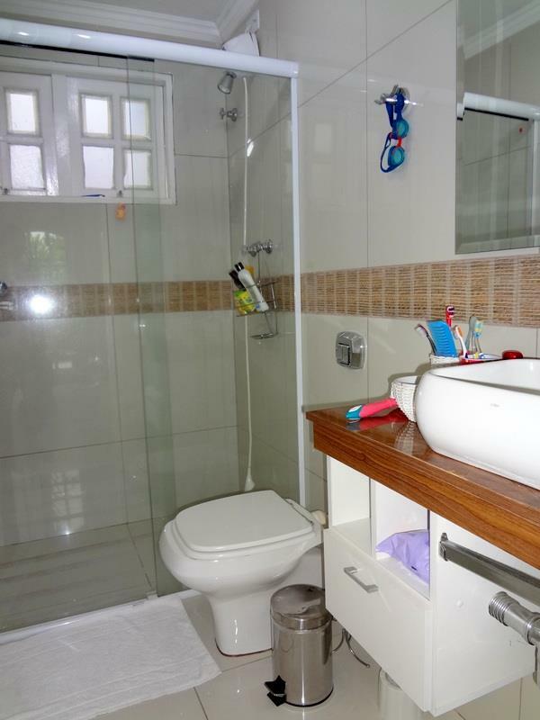 Casa de Condomínio à venda com 3 quartos, 220m² - Foto 13