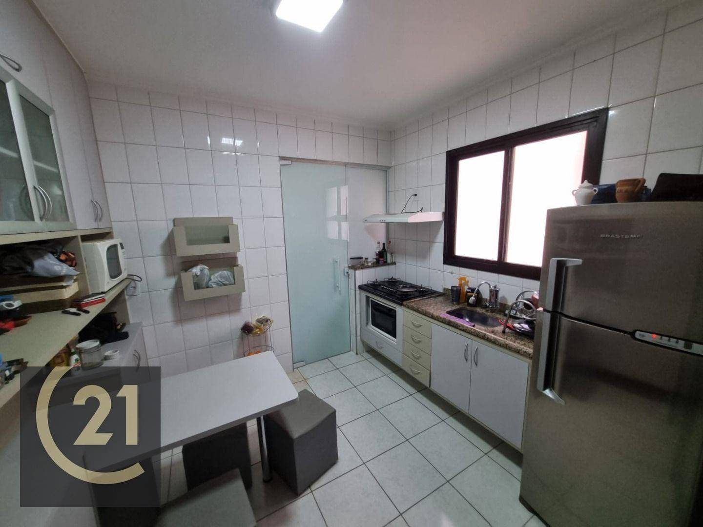 Apartamento à venda com 1 quarto, 49m² - Foto 15