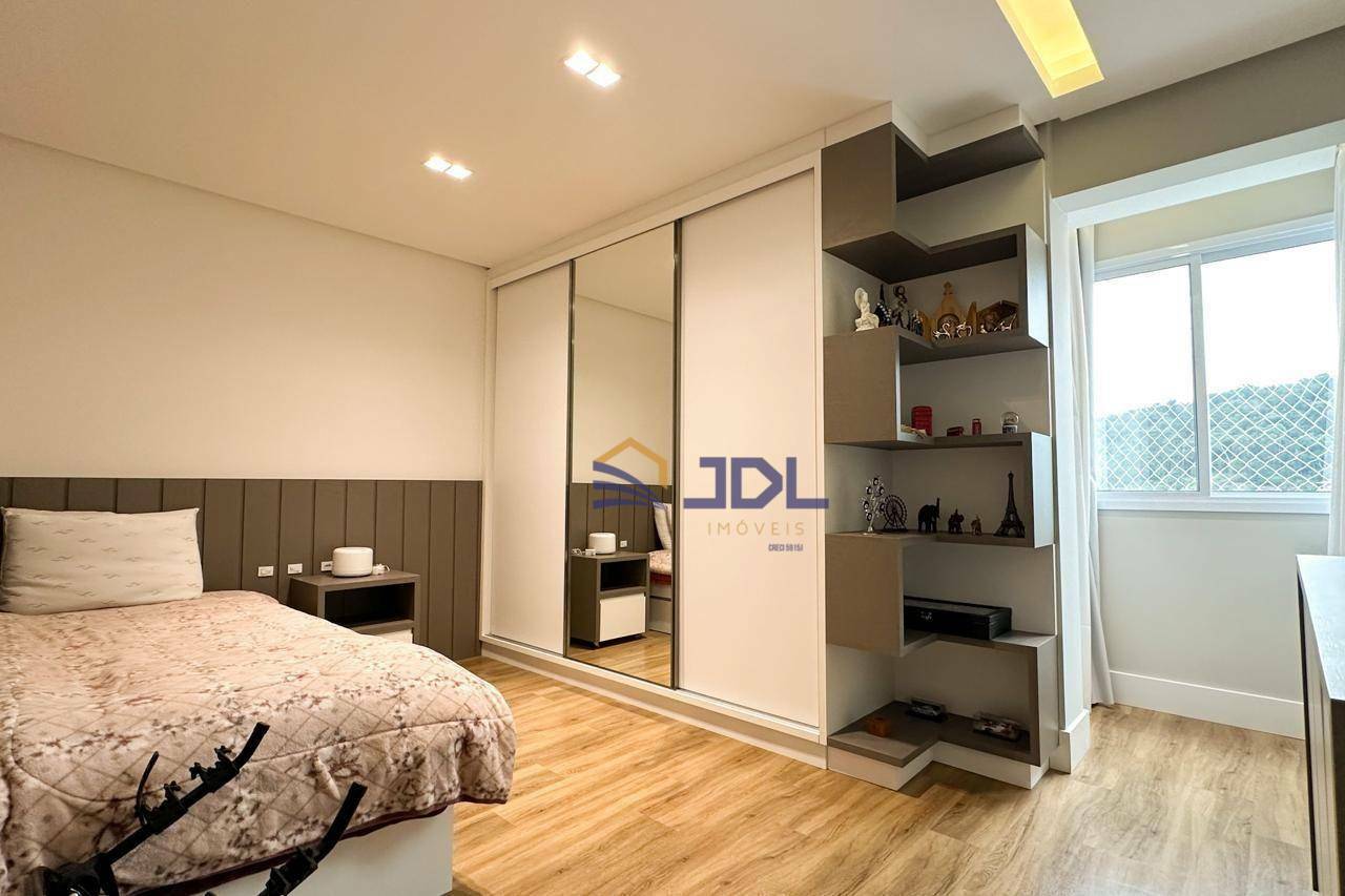 Apartamento à venda com 4 quartos, 222m² - Foto 23