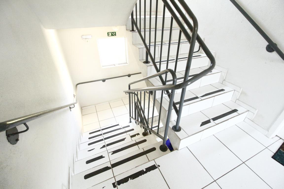 Apartamento à venda com 2 quartos, 46m² - Foto 25