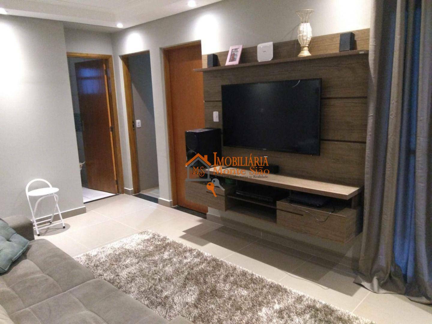 Apartamento à venda com 2 quartos, 82m² - Foto 3