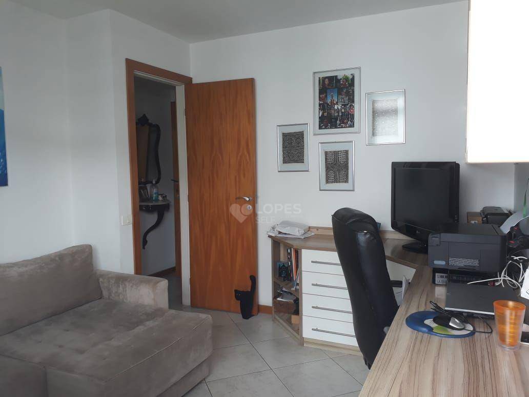 Apartamento à venda com 4 quartos, 150m² - Foto 10