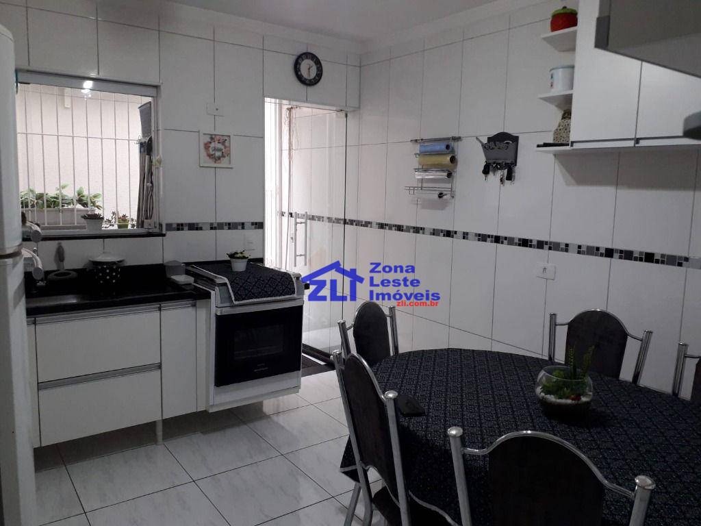 Sobrado à venda com 2 quartos, 114m² - Foto 5