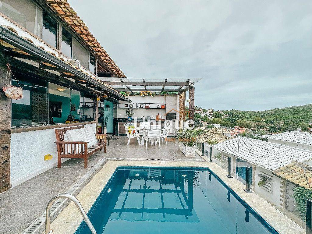 Casa de Condomínio à venda com 4 quartos, 187m² - Foto 1