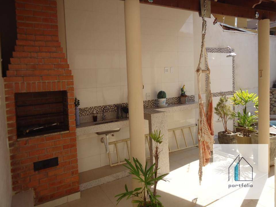 Casa à venda com 3 quartos, 178m² - Foto 17