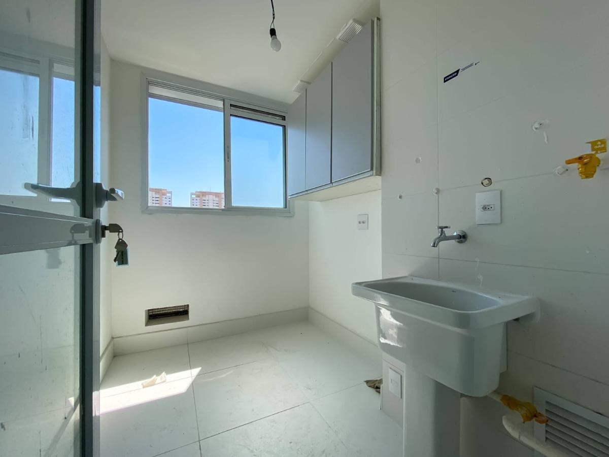 Apartamento à venda com 5 quartos, 215m² - Foto 15