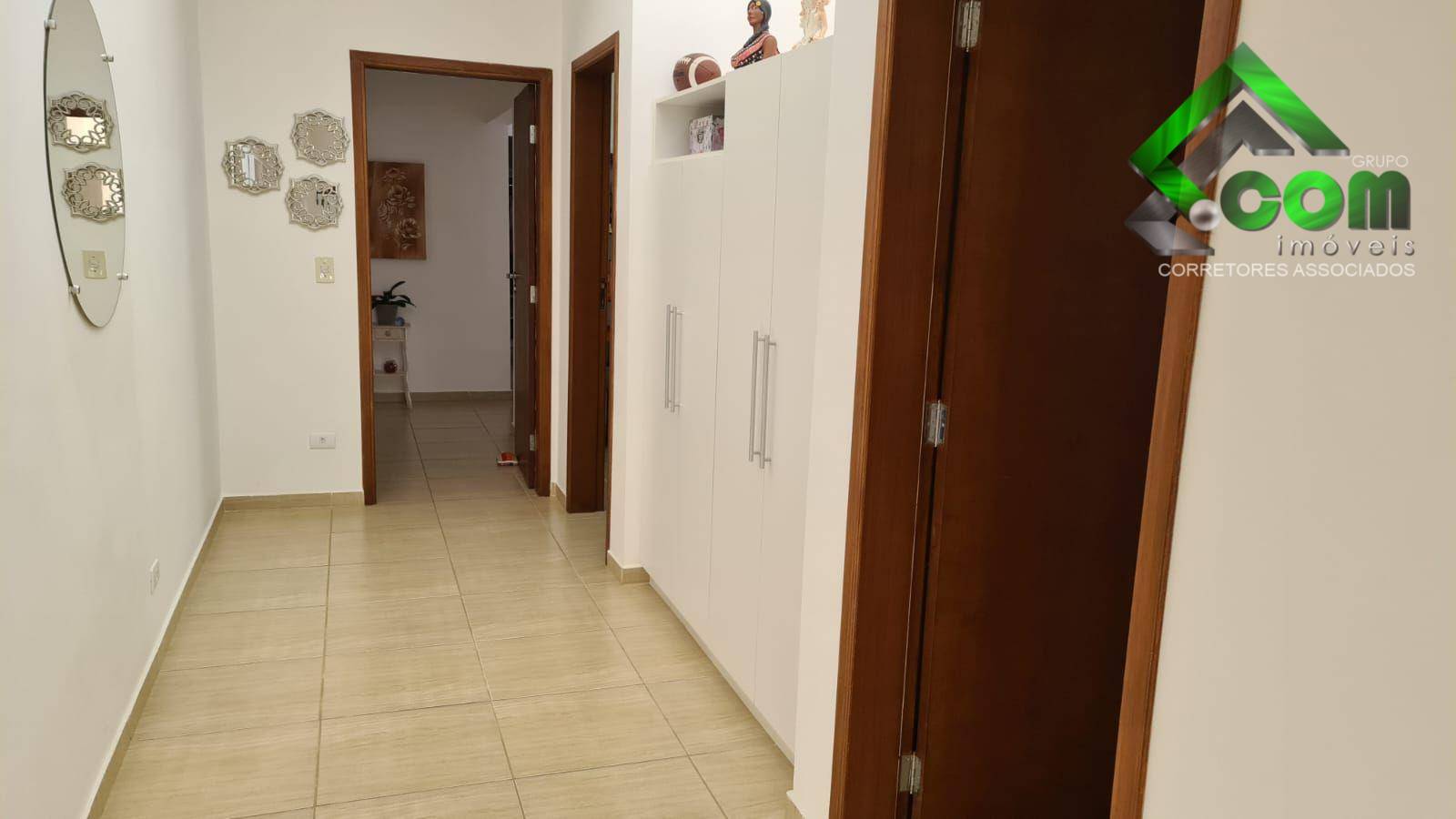 Casa à venda com 3 quartos, 168m² - Foto 8