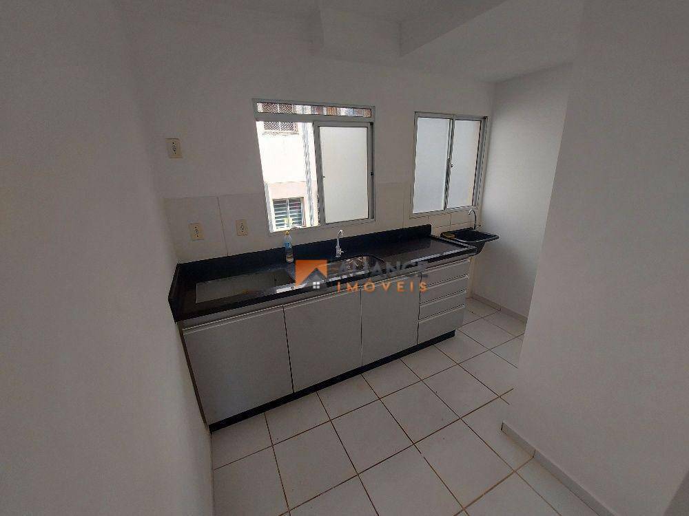 Apartamento à venda com 2 quartos, 42m² - Foto 11