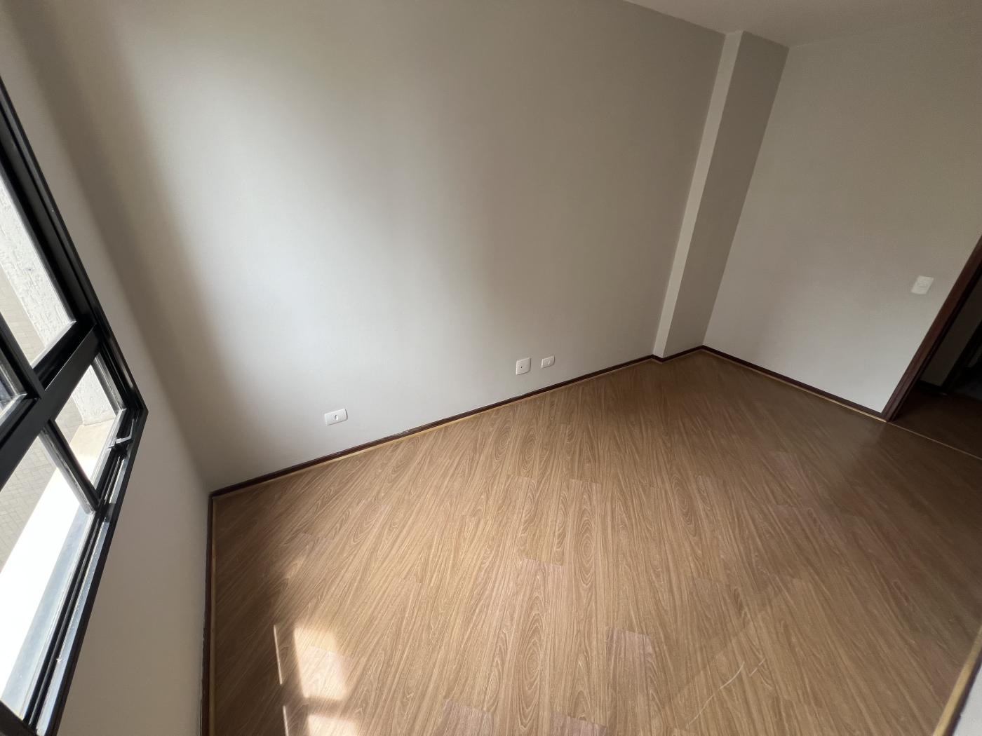 Apartamento para alugar com 2 quartos, 91m² - Foto 8