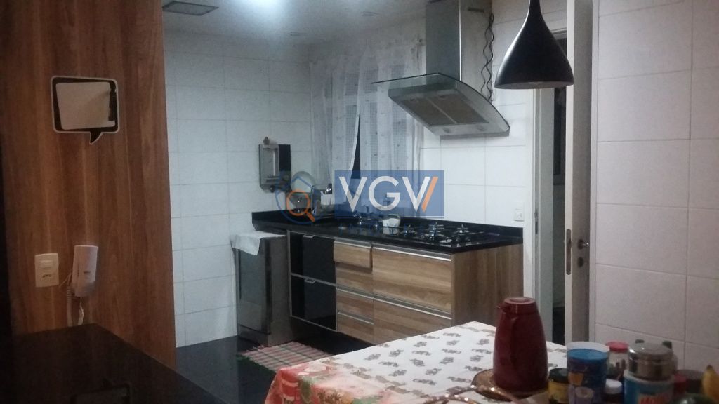 Apartamento à venda com 3 quartos, 136m² - Foto 10