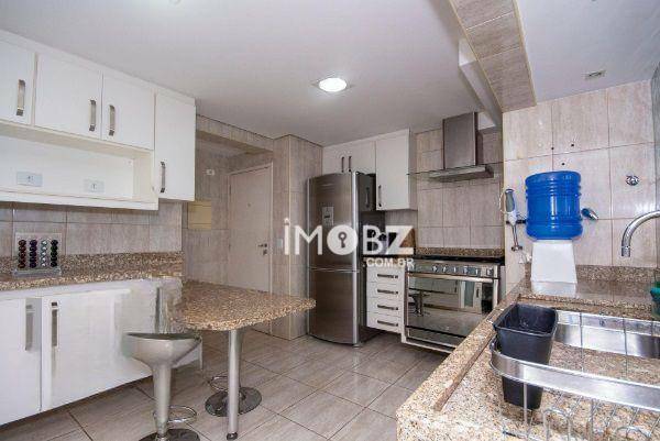 Apartamento à venda com 3 quartos, 128m² - Foto 4