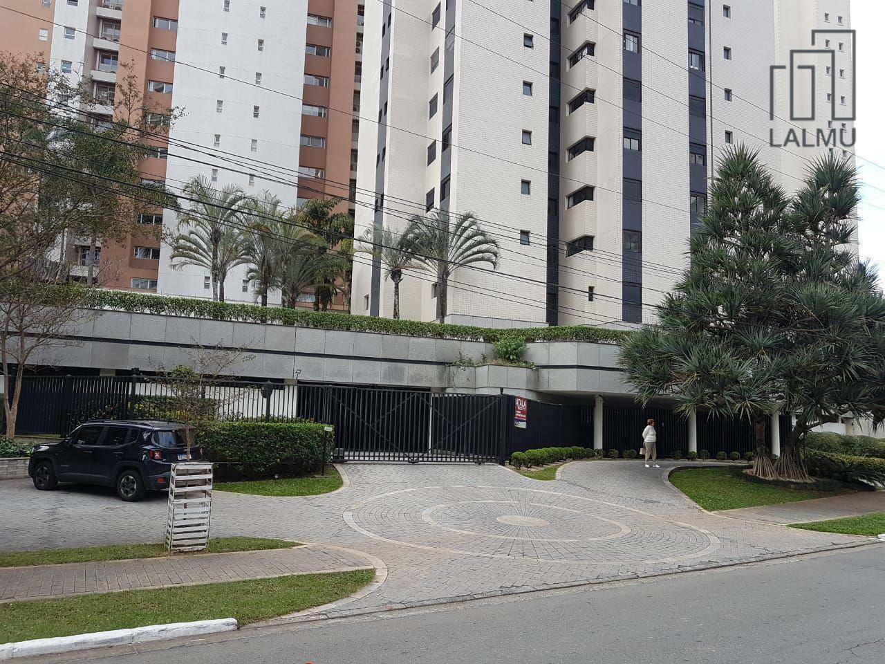 Apartamento para alugar com 3 quartos, 126m² - Foto 2