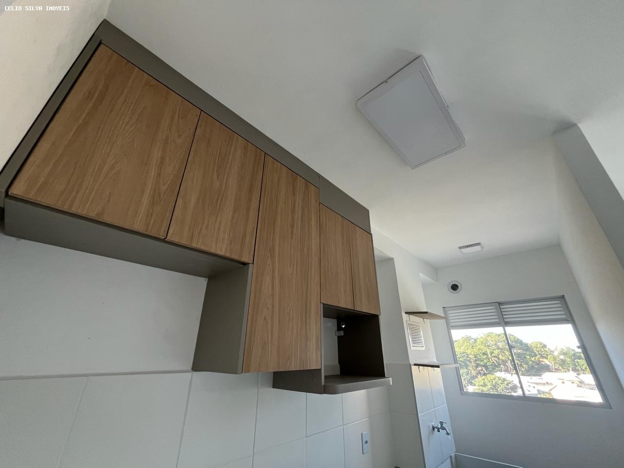 Apartamento à venda com 2 quartos, 56m² - Foto 3