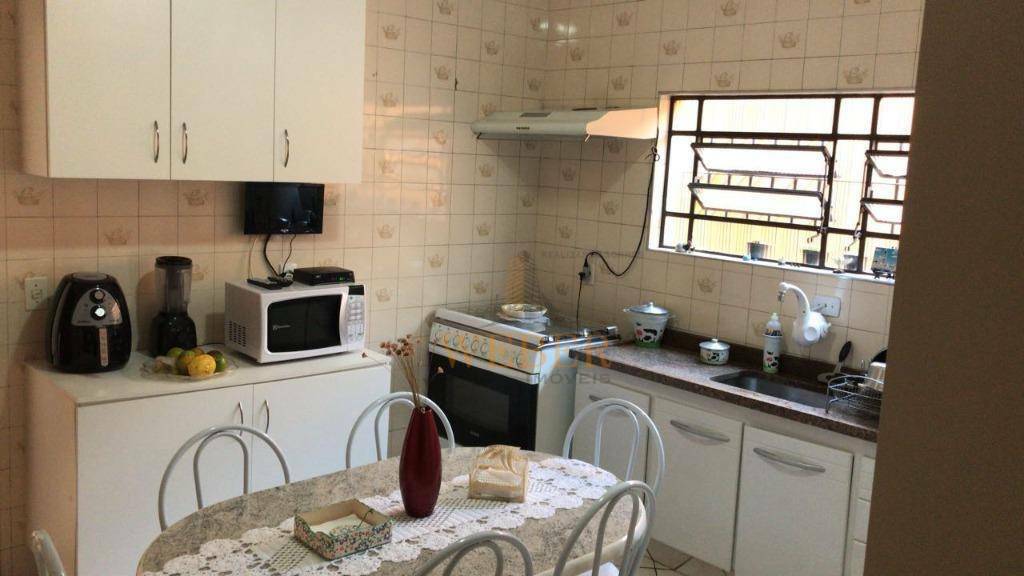 Sobrado à venda com 3 quartos, 200m² - Foto 10