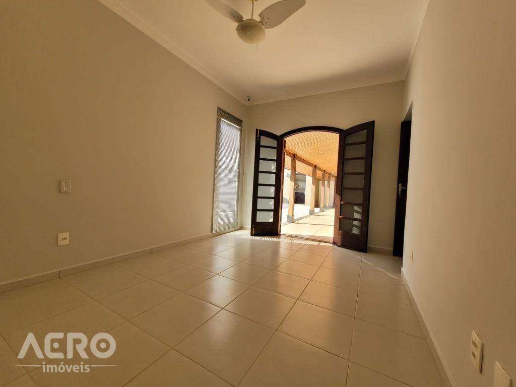 Casa à venda com 4 quartos, 414m² - Foto 21