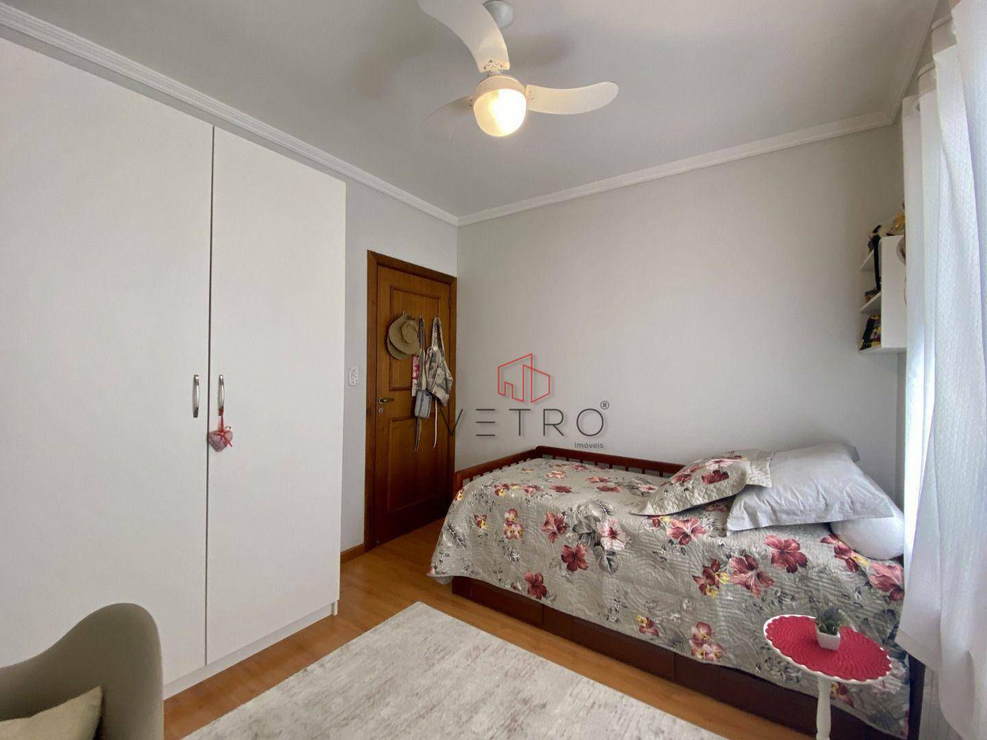 Apartamento à venda com 2 quartos, 78m² - Foto 11