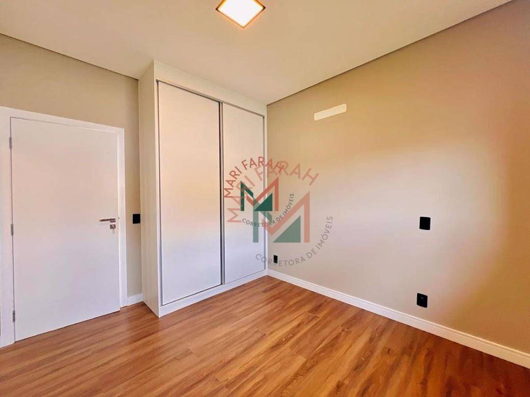 Casa de Condomínio à venda com 4 quartos, 285m² - Foto 3