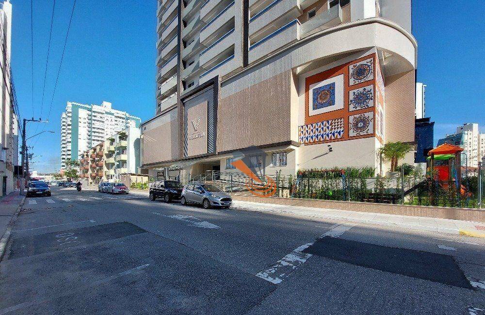 Apartamento à venda com 3 quartos, 108m² - Foto 8