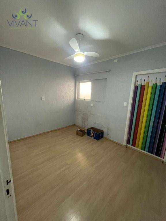 Casa para alugar com 6 quartos, 180m² - Foto 15