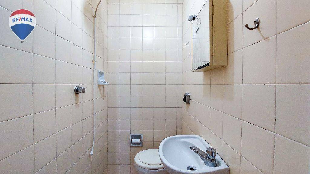 Apartamento para alugar com 3 quartos, 120m² - Foto 19