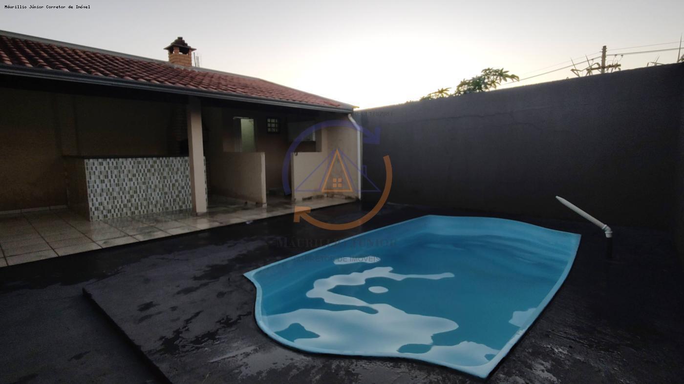 Casa à venda com 2 quartos, 225m² - Foto 18
