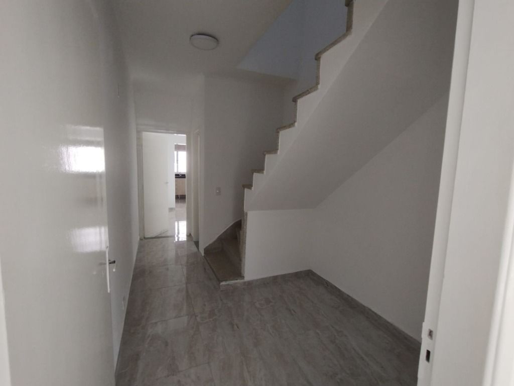 Sobrado para alugar com 3 quartos, 204m² - Foto 6