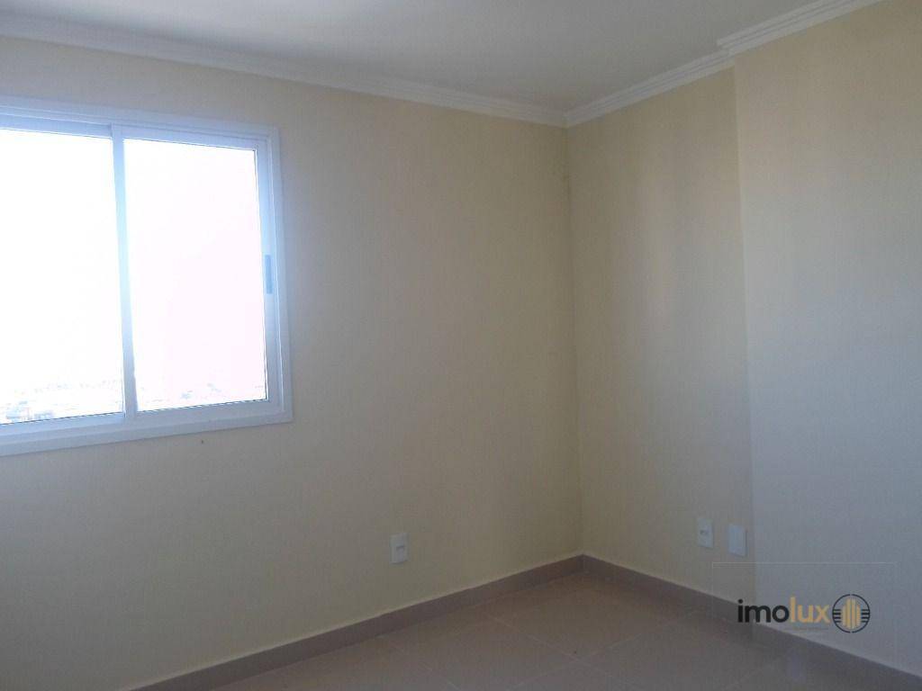 Apartamento para alugar com 3 quartos, 103m² - Foto 6