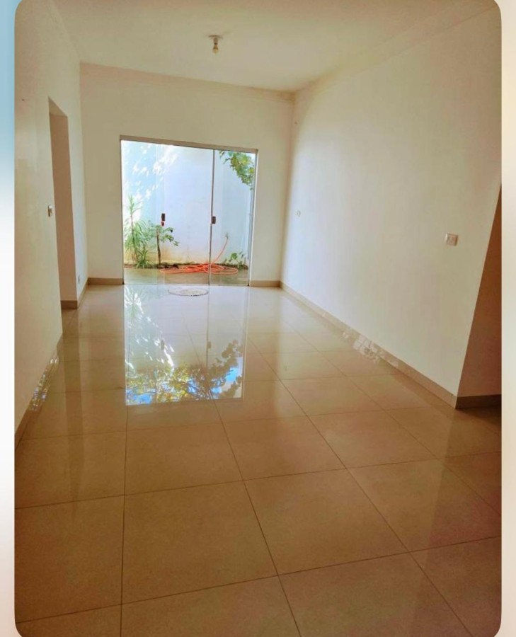 Casa à venda com 2 quartos, 270m² - Foto 3