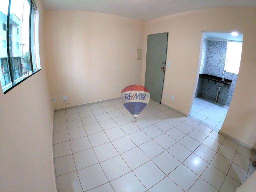 Apartamento à venda com 2 quartos, 42m² - Foto 3