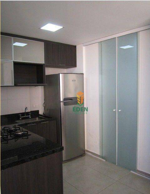 Apartamento para alugar com 1 quarto, 50m² - Foto 13