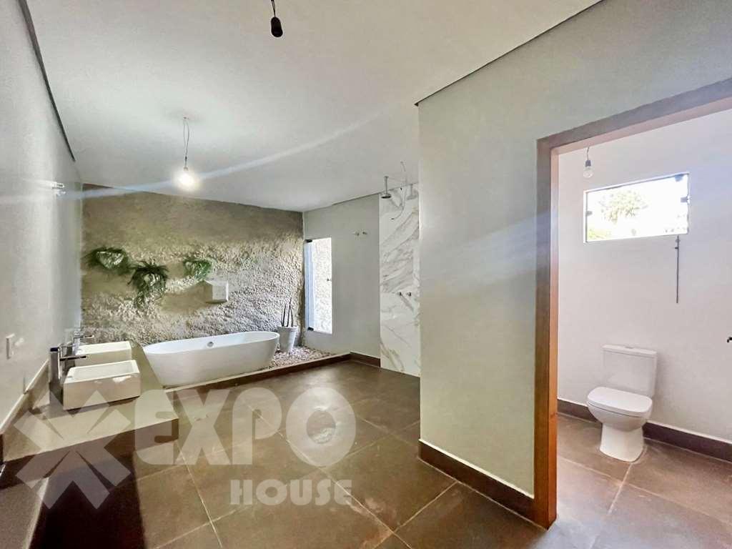 Casa de Condomínio à venda com 4 quartos, 500m² - Foto 37