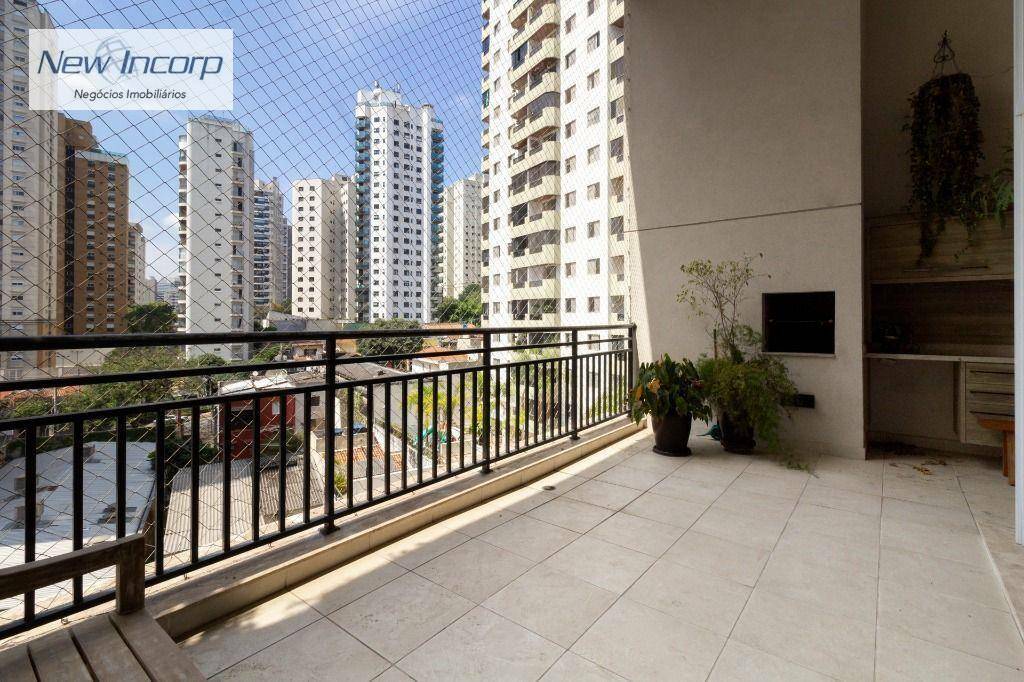 Apartamento à venda com 3 quartos, 156m² - Foto 4