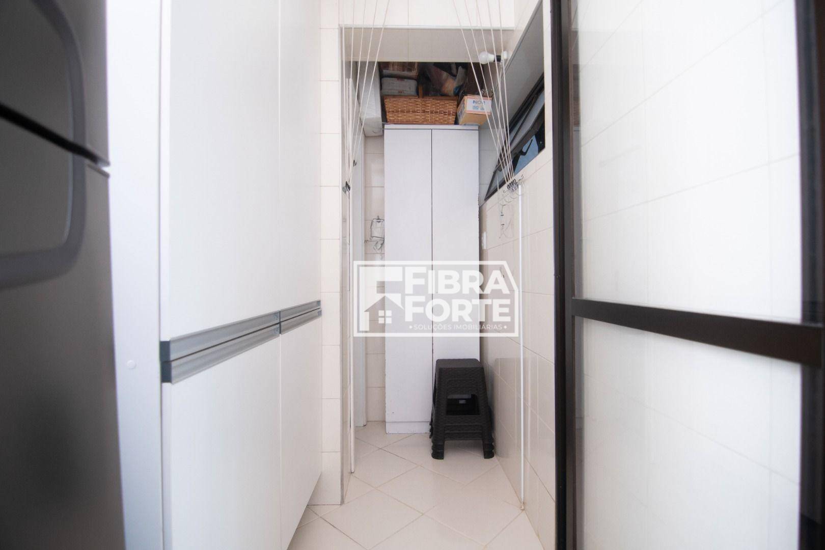 Apartamento à venda com 3 quartos, 132m² - Foto 11