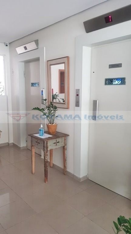 Apartamento à venda com 2 quartos, 55m² - Foto 32