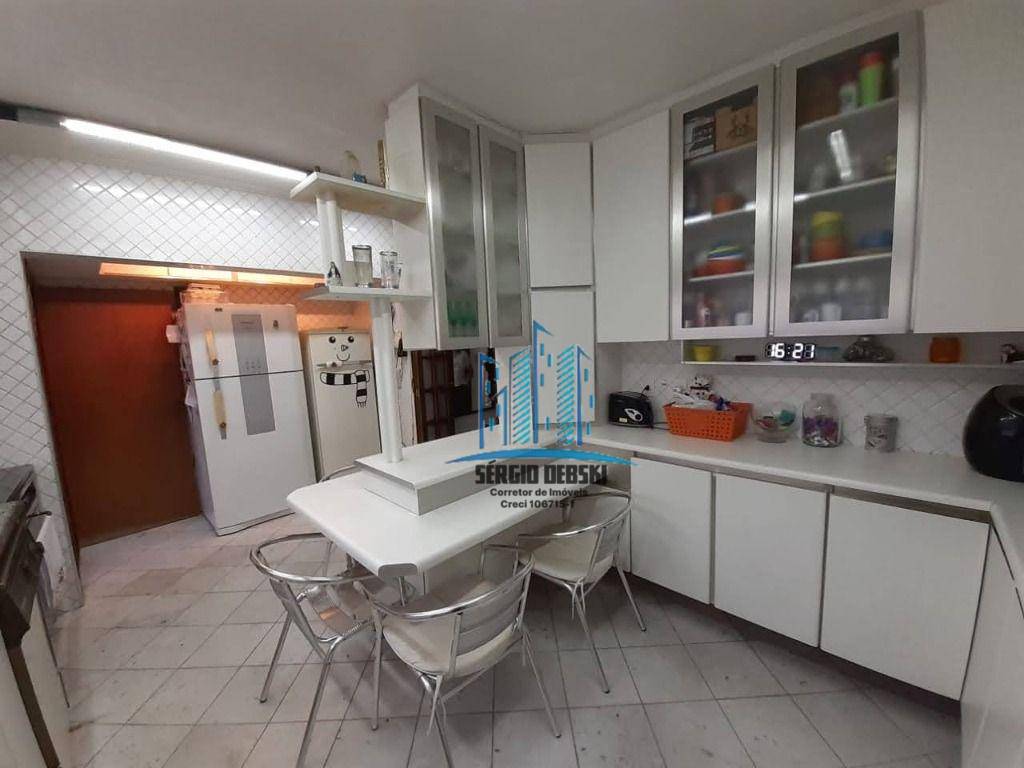 Apartamento à venda com 3 quartos, 187m² - Foto 13