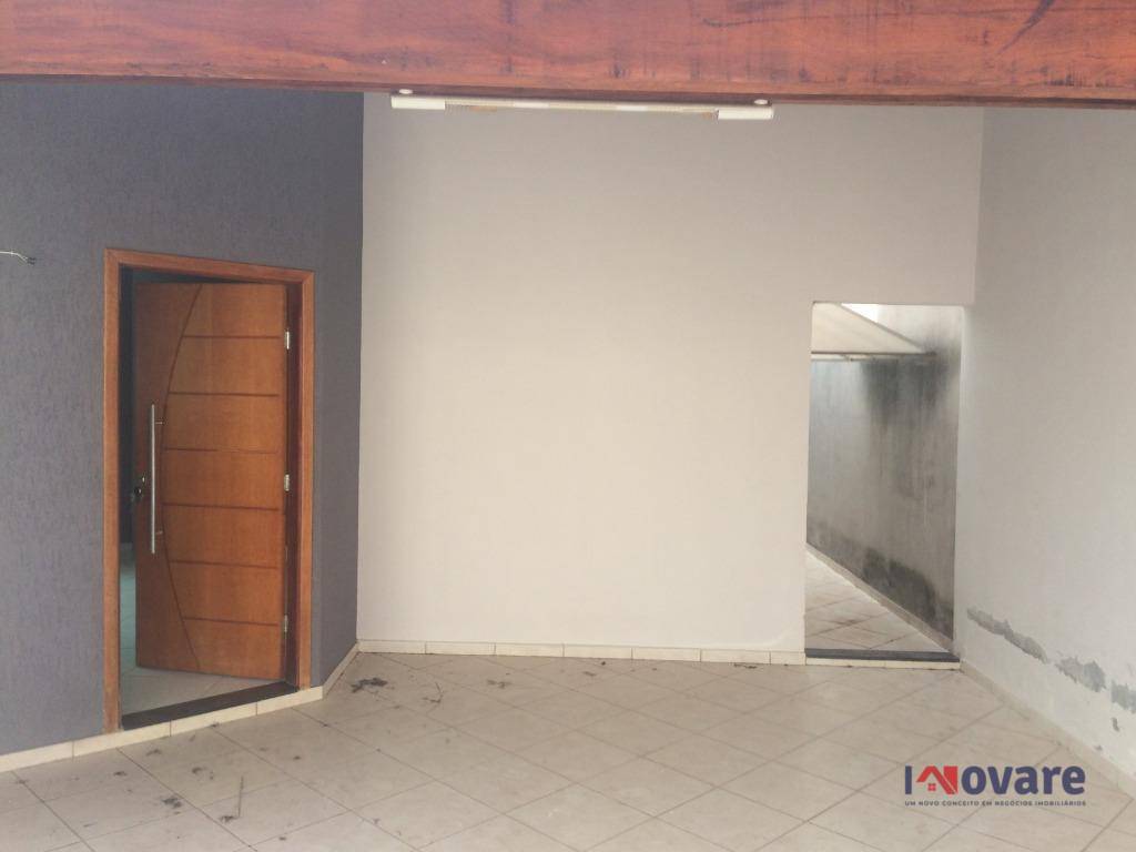 Casa à venda com 2 quartos, 130m² - Foto 1