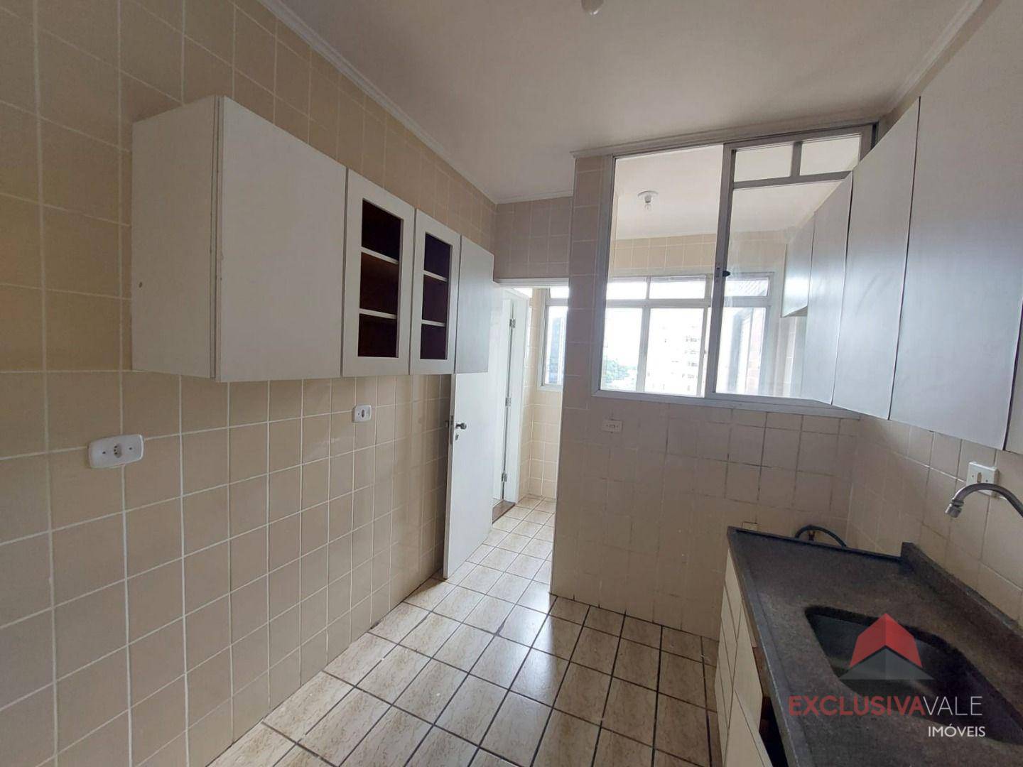 Apartamento à venda com 3 quartos, 85m² - Foto 19