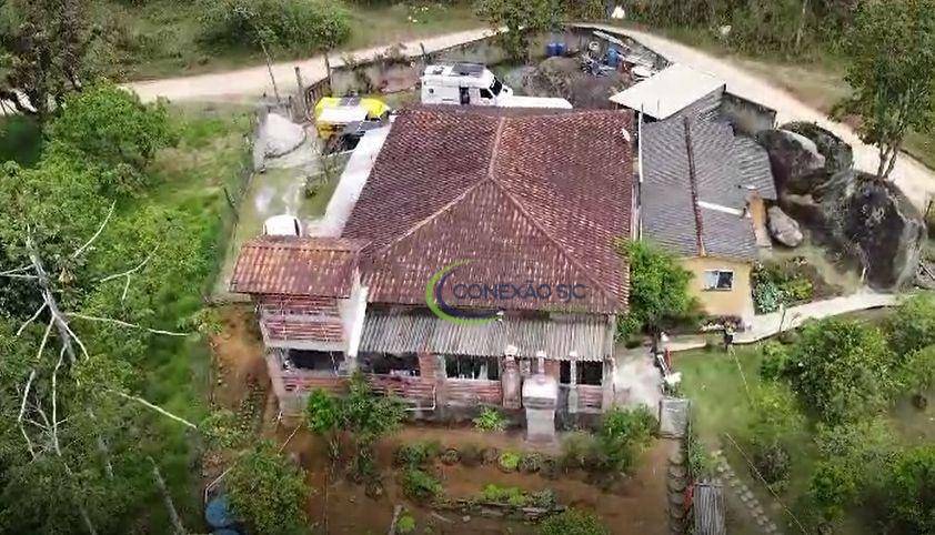 Casa à venda com 3 quartos, 25410M2 - Foto 1