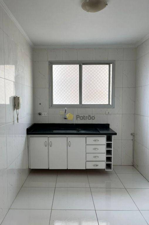 Apartamento à venda com 2 quartos, 68m² - Foto 10